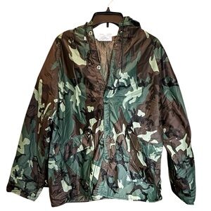 Rothco Men's rain coat, hunting, Camo‎ Field Coat Jacket Size xl. VINTAGE